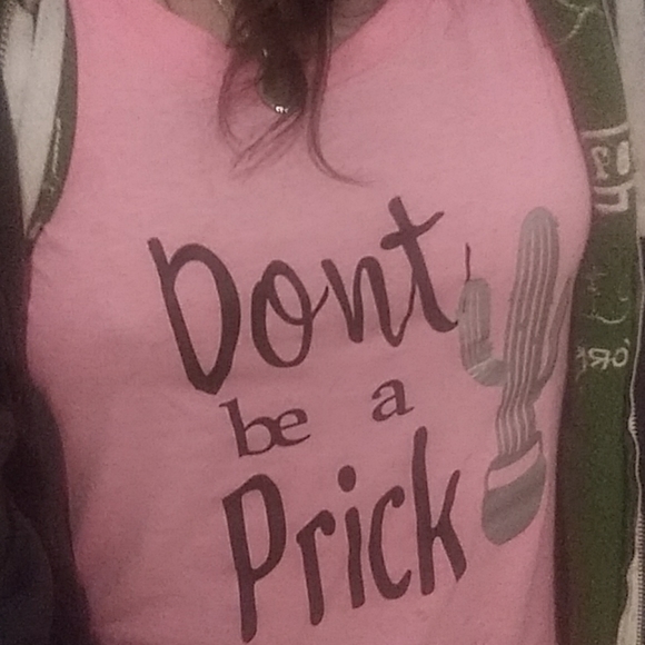 ‼SALE⭐ 4 for $20 marked w star Womens tee shirt - Picture 2 of 2